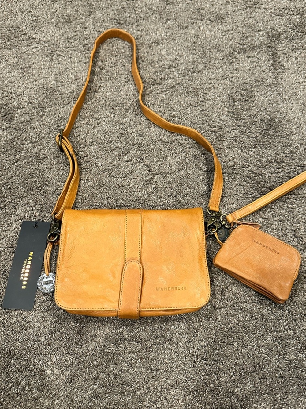 NWT Wanderers Travel Co Notting Hill Crossbody Bag & Milano Wallet Set Tan